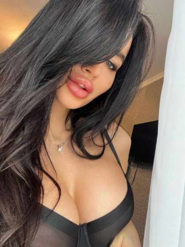 Ксения Горячие объятия